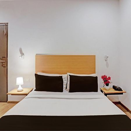 Townhouse Near Secunderabad Railway Station, Yashoda Hospital, Patny Centre Eksteriør billede