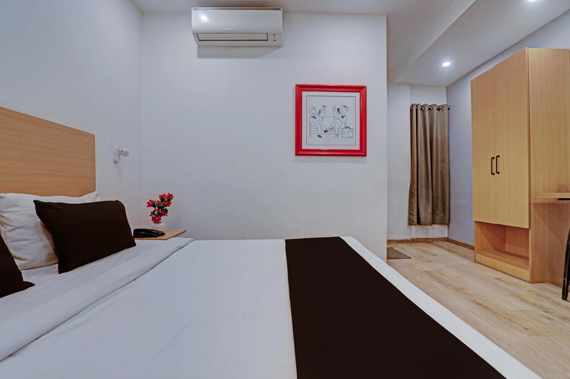 Townhouse Near Secunderabad Railway Station, Yashoda Hospital, Patny Centre Eksteriør billede