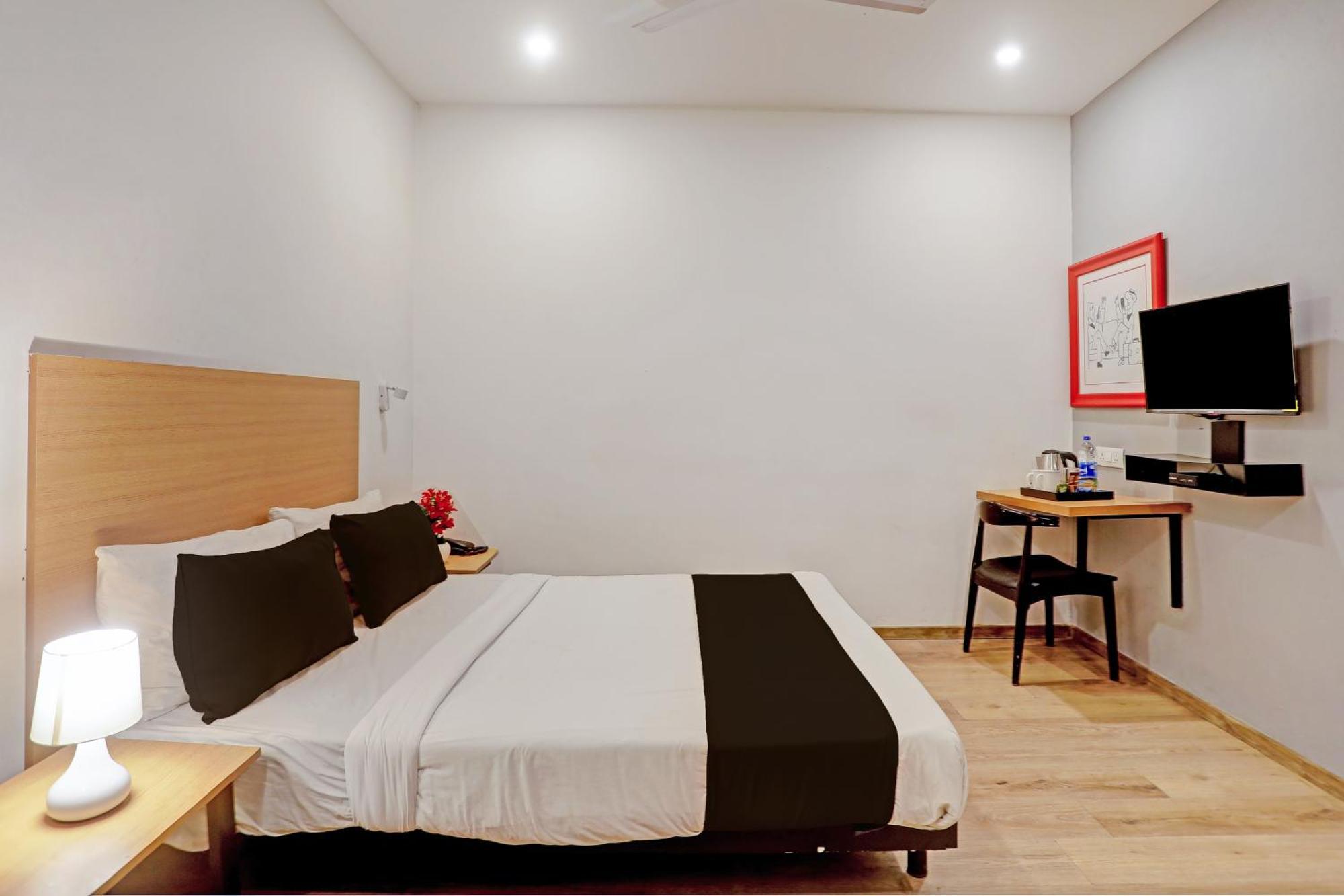 Townhouse Near Secunderabad Railway Station, Yashoda Hospital, Patny Centre Eksteriør billede